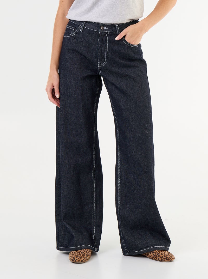 Vaquero wide leg con estrellas bordadas en los bolsillos traseros Azul - Kiabi