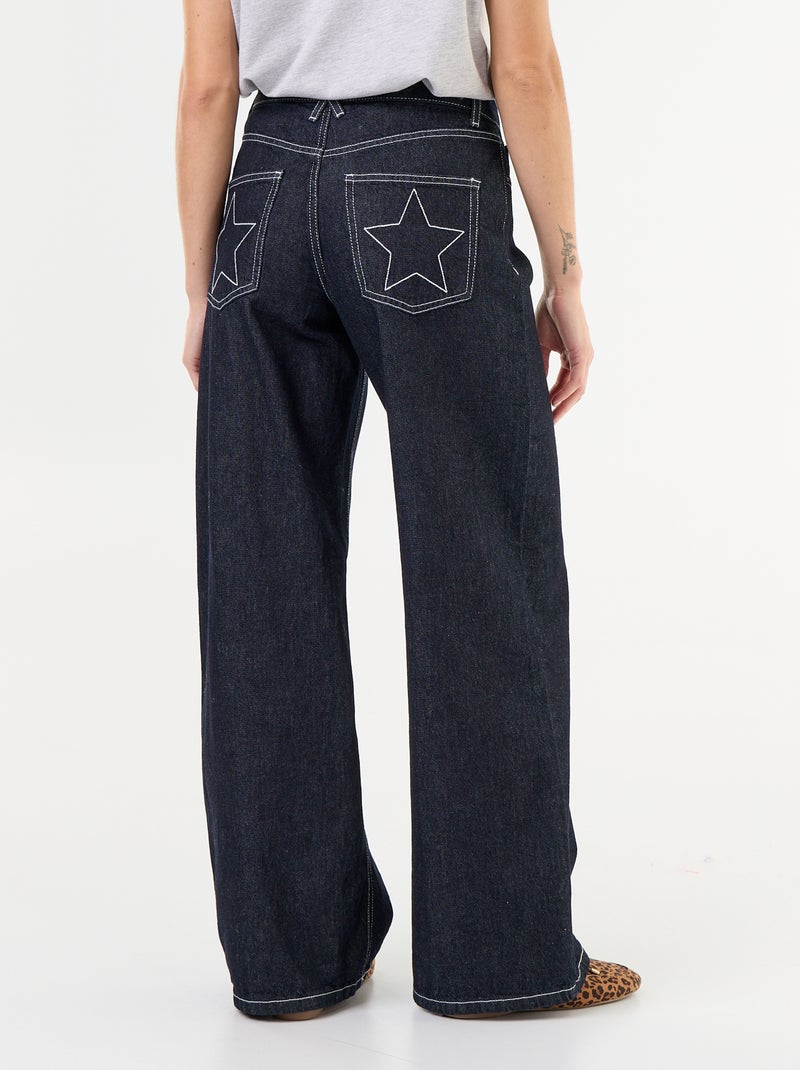 Vaquero wide leg con estrellas bordadas en los bolsillos traseros Azul - Kiabi