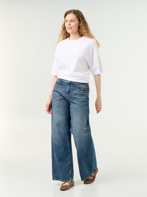 Vaquero wide leg con estrellas bordadas en los bolsillos traseros - Kiabi