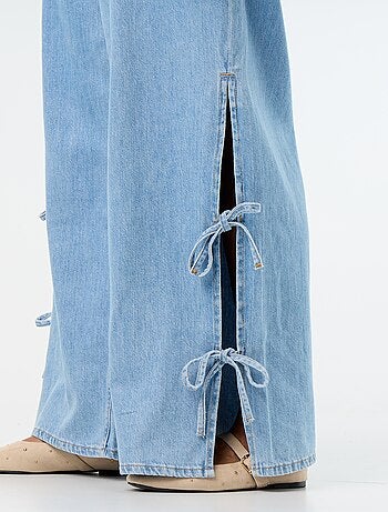 Vaquero wide leg con lazos fantasía en los laterales