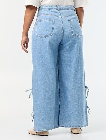 Vaquero wide leg con lazos fantasía en los laterales