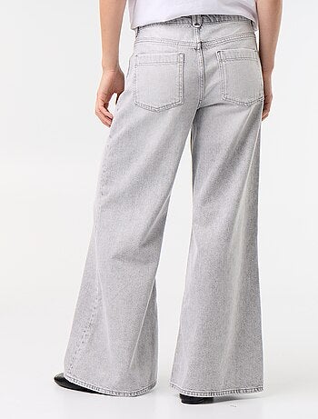 Vaquero wide leg / corte ancho con bolsillos de parche