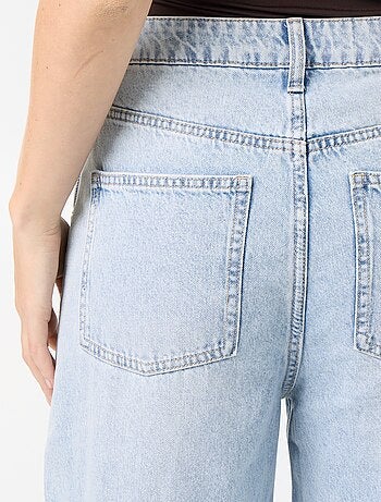 Vaquero wide leg / corte ancho con botones a presión decorativos en los laterales