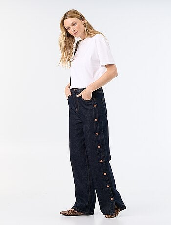 Vaquero wide leg / corte ancho con botones a presión decorativos en los laterales