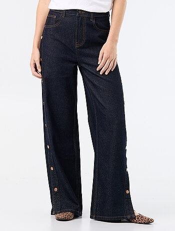 Vaquero wide leg / corte ancho con botones a presión decorativos en los laterales