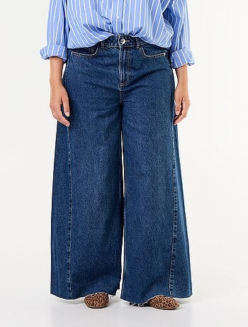 Vaquero wide leg y borde sin rematar