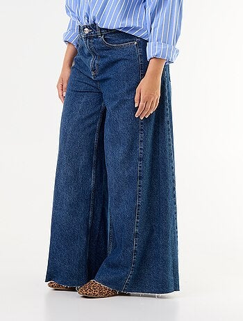 Vaquero wide leg y borde sin rematar