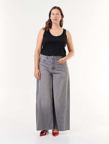 Vaquero wide leg y borde sin rematar