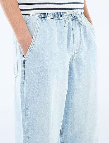 Vaqueros de corte ancho con cintura elástica