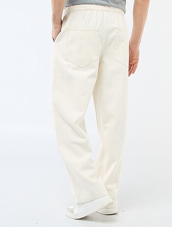Vaqueros de corte ancho con cintura elástica