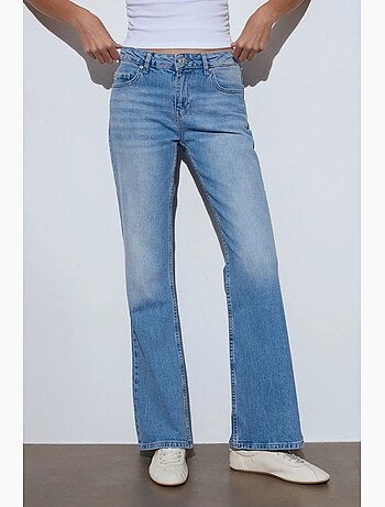 Vaqueros de denim bootcut de tiro bajo dilvin