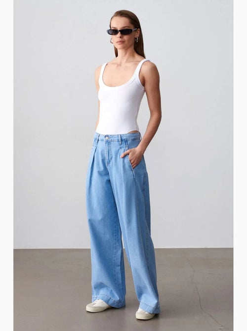 Vaqueros de denim de algodón de tiro alto y pernera ancha dilvin - Kiabi Vaqueros de denim de algodón de tiro alto y pernera ancha dilvin - Kiabi