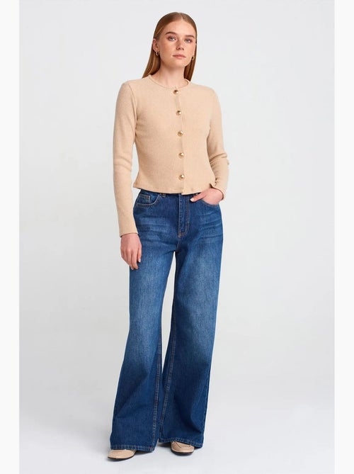 Vaqueros de denim de tiro alto y pernera ancha dilvin - Kiabi Vaqueros de denim de tiro alto y pernera ancha dilvin - Kiabi