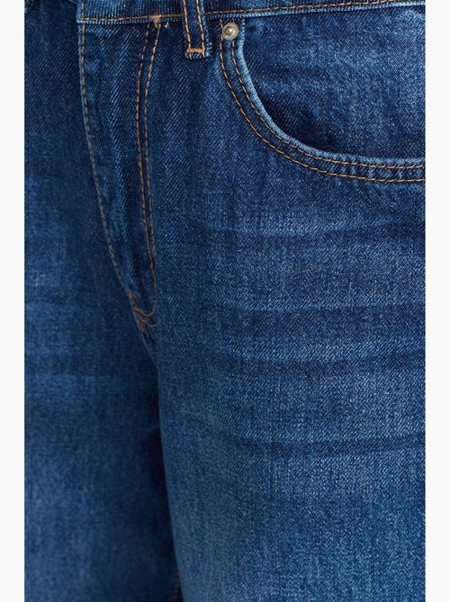 Vaqueros de denim de tiro alto y pernera ancha dilvin - Kiabi Vaqueros de denim de tiro alto y pernera ancha dilvin - Kiabi