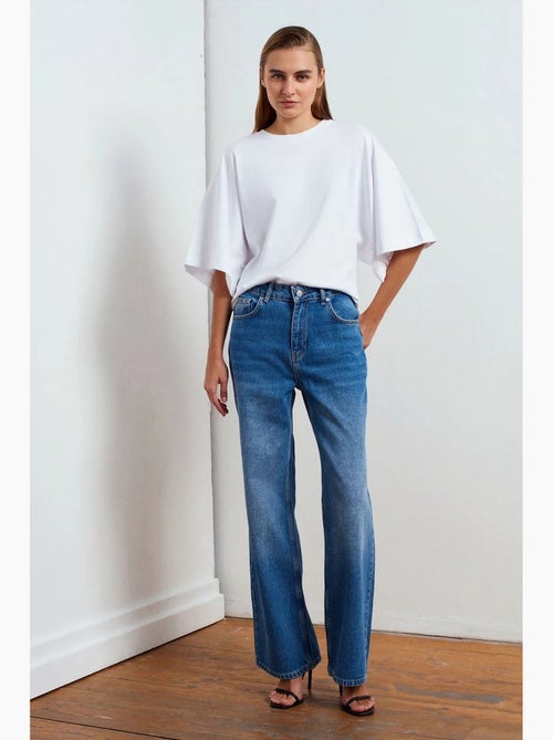 Vaqueros de denim de tiro alto y pernera ancha dilvin - Kiabi Vaqueros de denim de tiro alto y pernera ancha dilvin - Kiabi