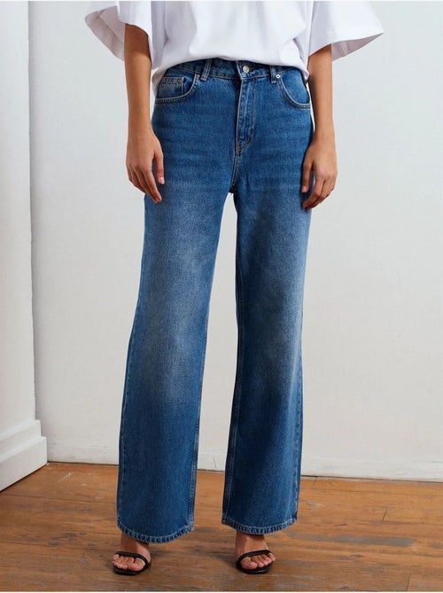 Vaqueros de denim de tiro alto y pernera ancha dilvin - Kiabi Vaqueros de denim de tiro alto y pernera ancha dilvin - Kiabi