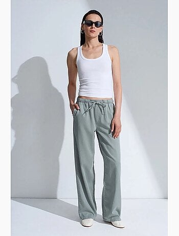 Vaqueros de denim de tiro medio y pernera ancha dilvin