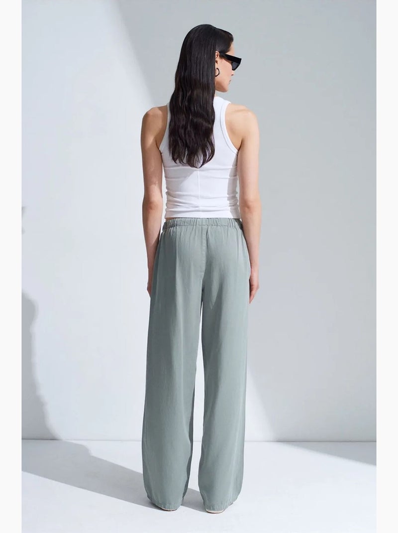Vaqueros de denim de tiro medio y pernera ancha dilvin Verde - Kiabi