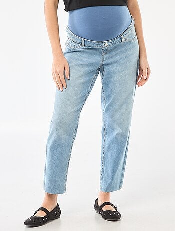 Vaqueros de maternidad corte mom