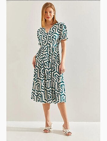 Vestido acampanado con cinturón, cuello cruzado y cintura elástica lucci