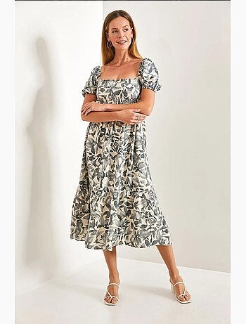 Vestido acampanado con escote cuadrado y fruncido lucci