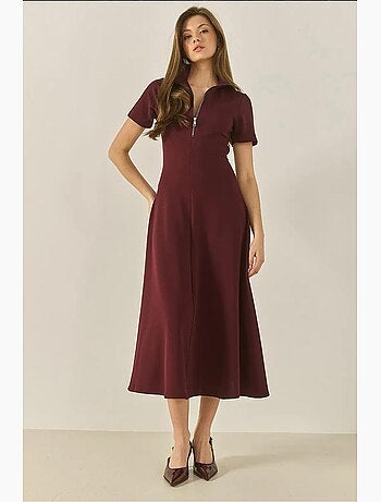 Vestido acampanado de manga corta con cintura ajustada y cremallera frontal de bianco lucci