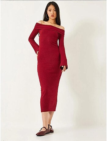 Vestido acanalado con mangas acampanadas y cuello madonna lucci