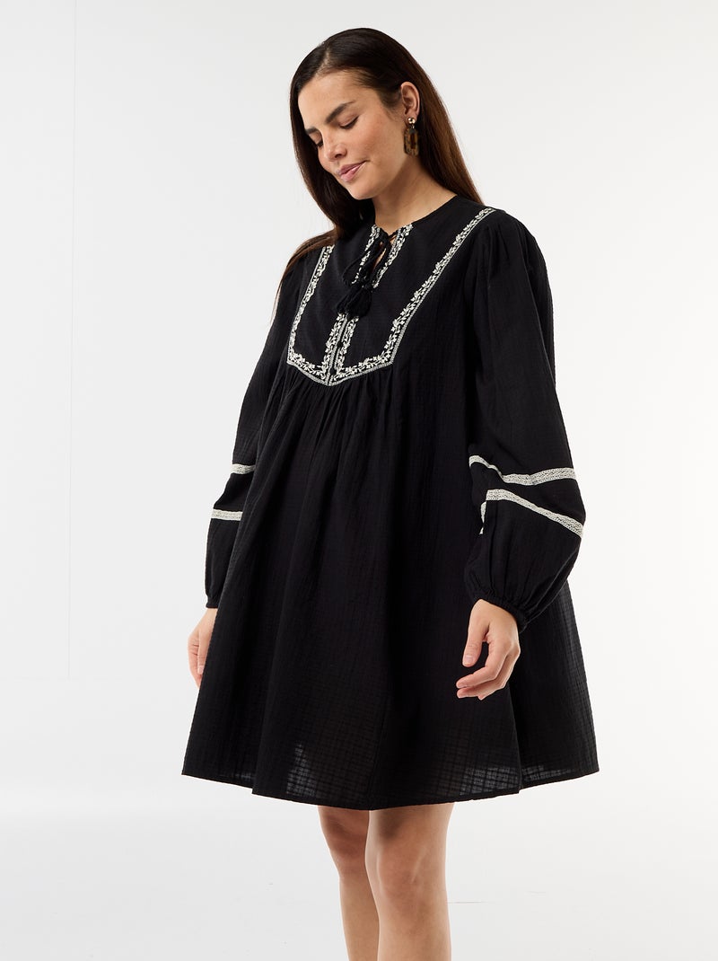 Vestido amplio de maternidad con bordados Negro - Kiabi