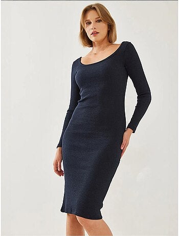 Vestido básico de canalé con cuello cuadrado y manga larga lucci