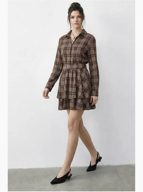Vestido camisero a cuadros con cinturón lucci - Kiabi Vestido camisero a cuadros con cinturón lucci - Kiabi