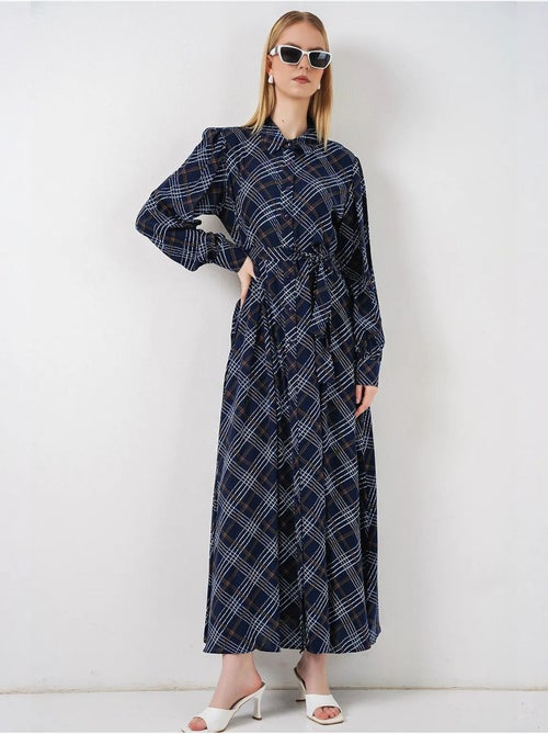 Vestido camisero midi a cuadros con cierre de botones bdart - Kiabi Vestido camisero midi a cuadros con cierre de botones bdart - Kiabi