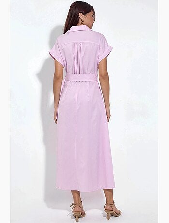 Vestido camisero midi a rayas con escote en v y cinturón busem