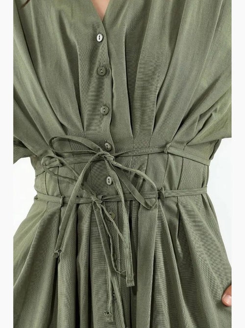 Vestido camisero midi casual con cuello en v busem - Kiabi Vestido camisero midi casual con cuello en v busem - Kiabi