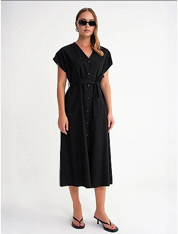 Vestido camisero midi con cierre de lazo y detalles de accesorios mixray
