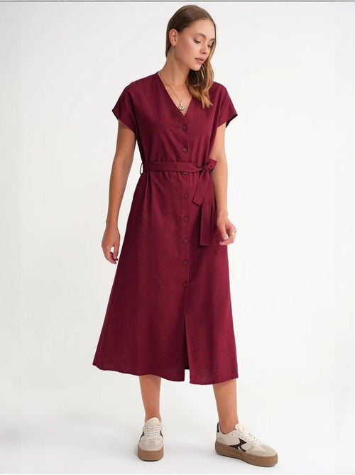 Vestido camisero midi con cierre de lazo y detalles de accesorios mixray - Kiabi Vestido camisero midi con cierre de lazo y detalles de accesorios mixray - Kiabi