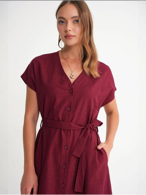 Vestido camisero midi con cierre de lazo y detalles de accesorios mixray - Kiabi Vestido camisero midi con cierre de lazo y detalles de accesorios mixray - Kiabi