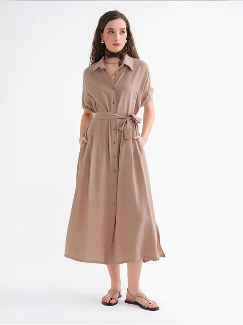 Vestido camisero midi con cuello en v y cordón de mixray - Kiabi
