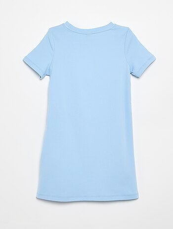 Vestido camiseta con nudo lateral