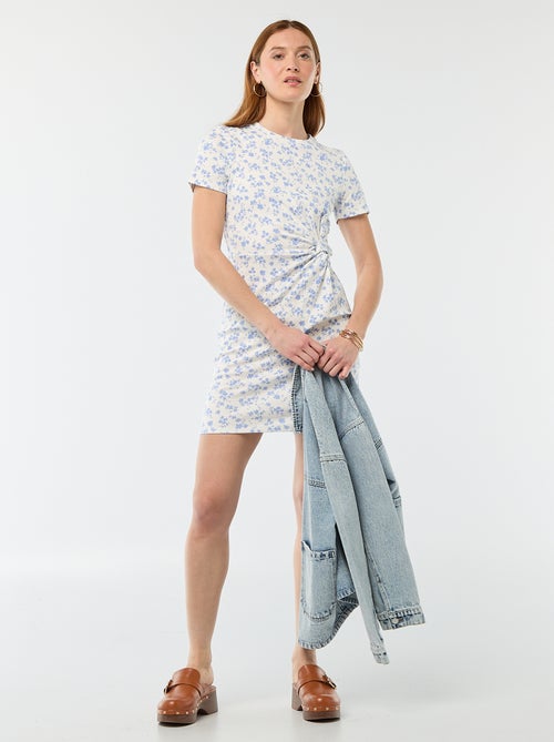 Vestido camiseta corto con nudo decorativo - Kiabi