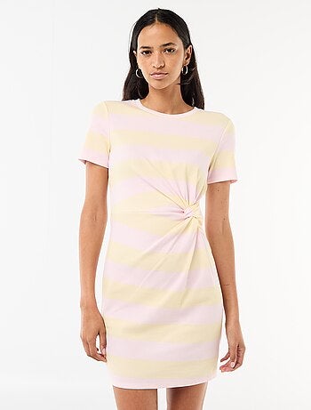 Vestido camiseta corto con nudo decorativo