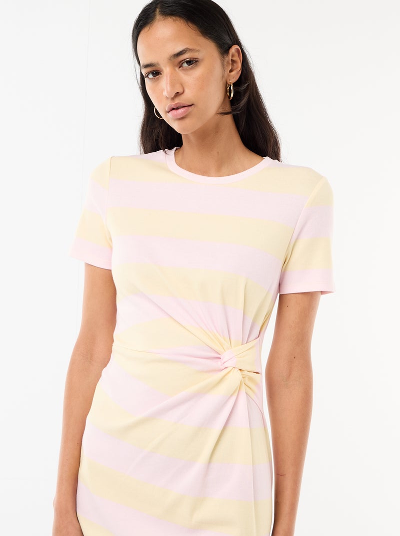 Vestido camiseta corto con nudo decorativo Rosa - Kiabi
