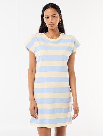 Vestido camiseta corto de manga corta