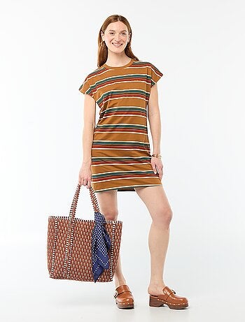 Vestido camiseta corto de manga corta