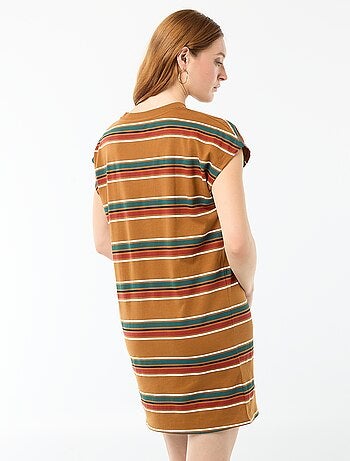 Vestido camiseta de manga corta