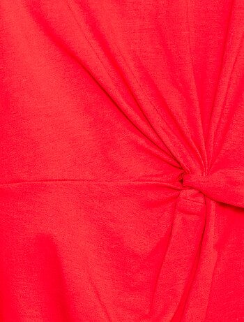 Vestido camiseta midi con nudo decorativo delantero