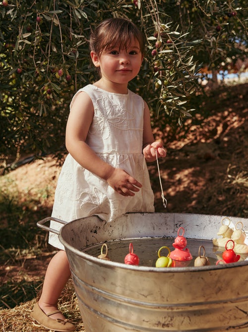 Vestido con bordados de flores - Kiabi