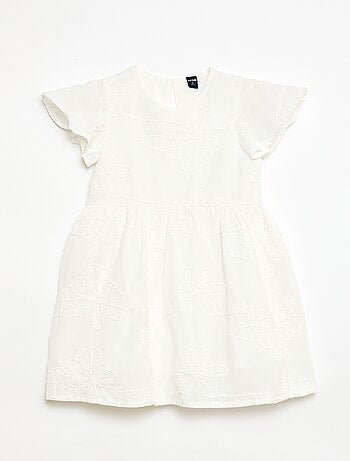 Vestido con bordados de flores fantasía