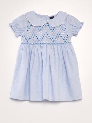 Vestido con cuello bebé