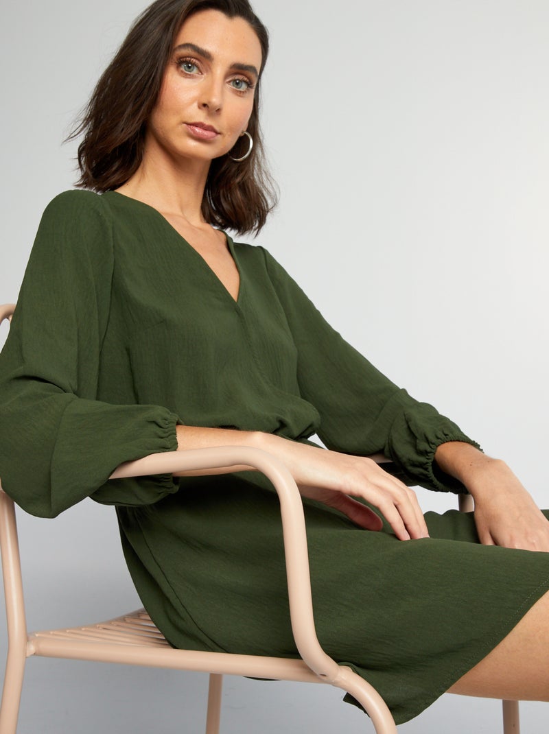 Vestido con escote cruzado VERDE - Kiabi