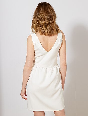 Vestido con escote de pico - Kiabi